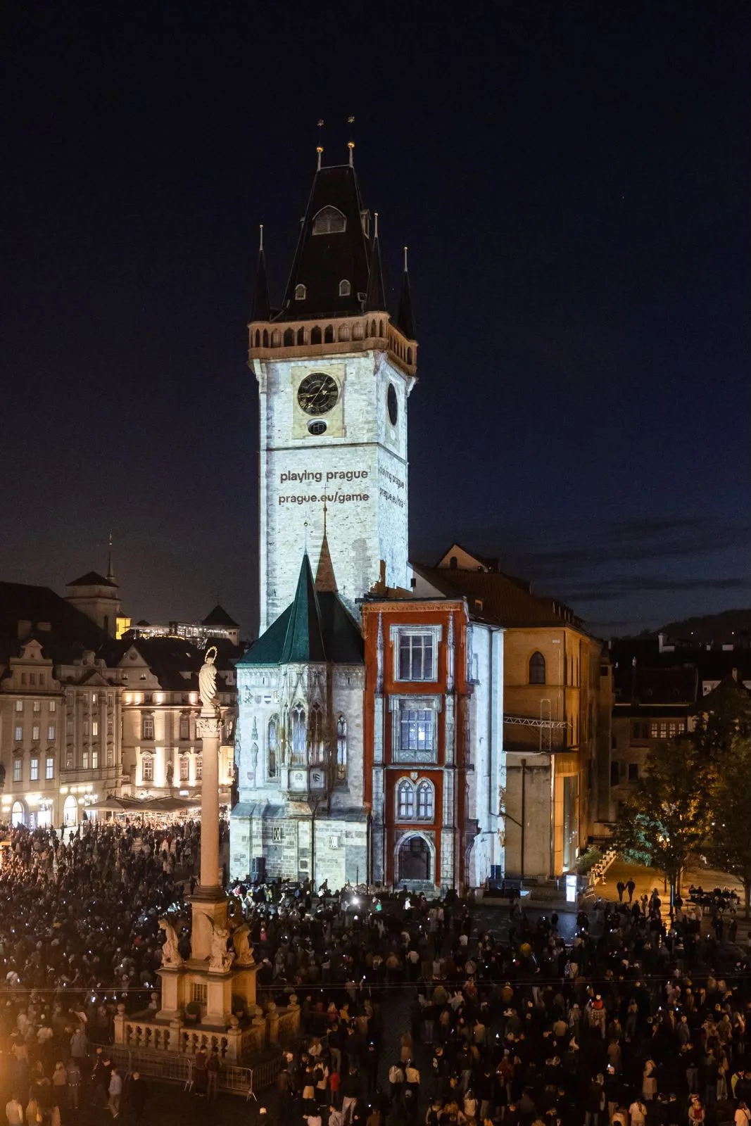 Prague City Tourism → videomapping na Staroměstské radnici